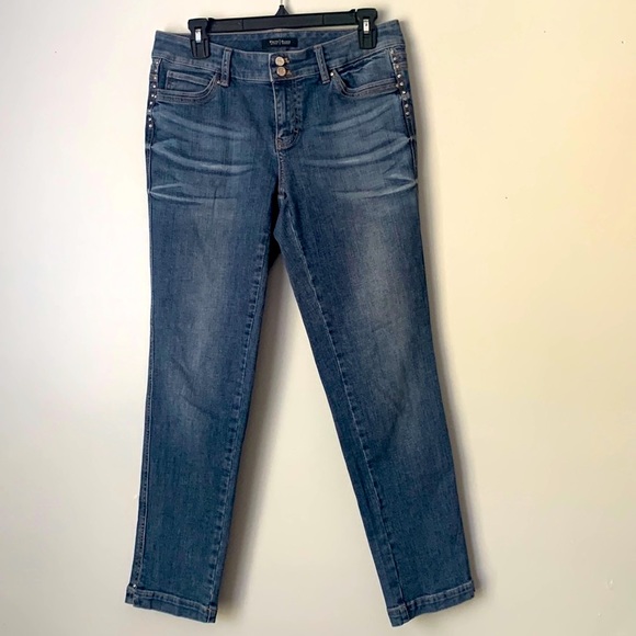 White House Black Market Bling Accent Medium Wash fade distressed Blue Denim - Picture 1 of 10